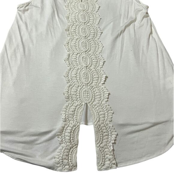 Daniel Rainn (M) Quin Keyhole Crochet Top - Stitch Fix Mixed Material Blouse - Picture 12 of 13